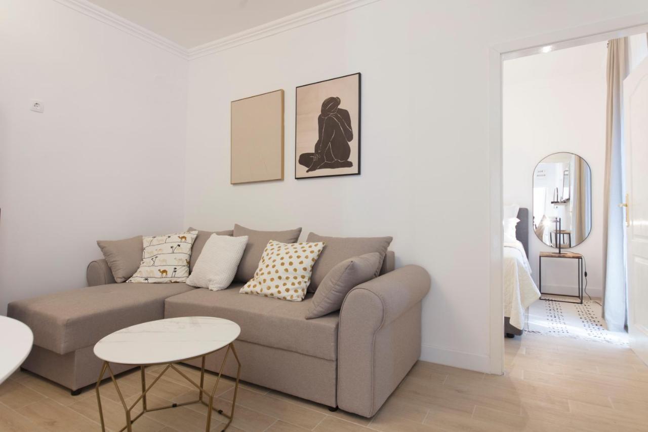 Spring Apartment เปราสต์ ภายนอก รูปภาพ
