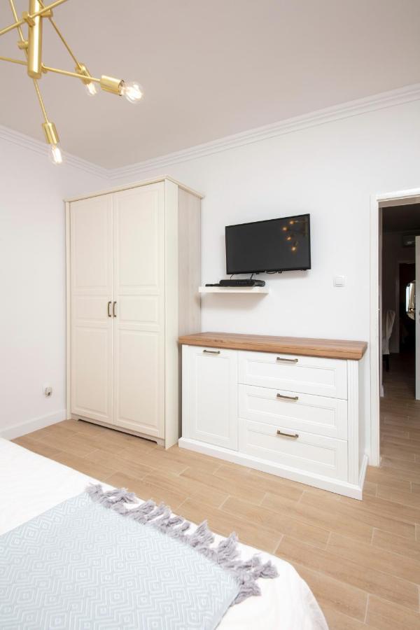 Spring Apartment เปราสต์ ภายนอก รูปภาพ