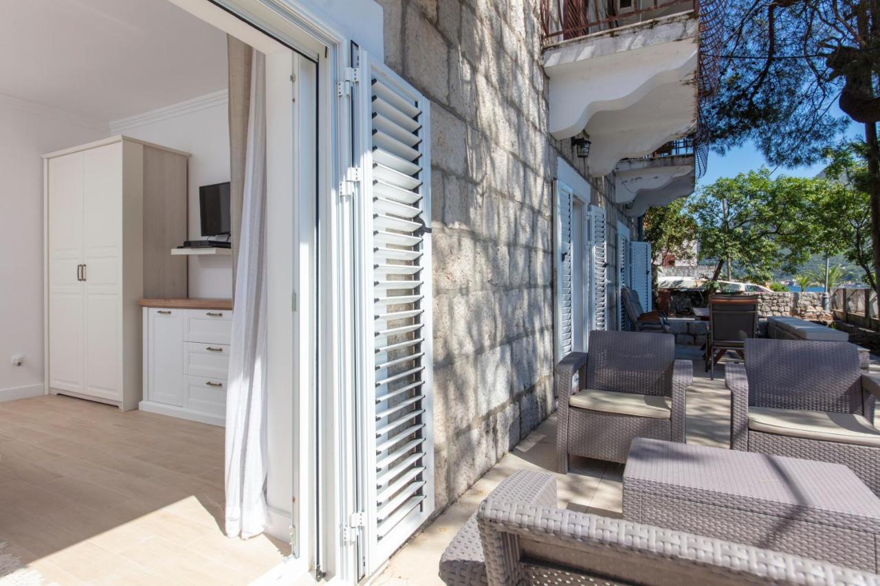 Spring Apartment เปราสต์ ภายนอก รูปภาพ