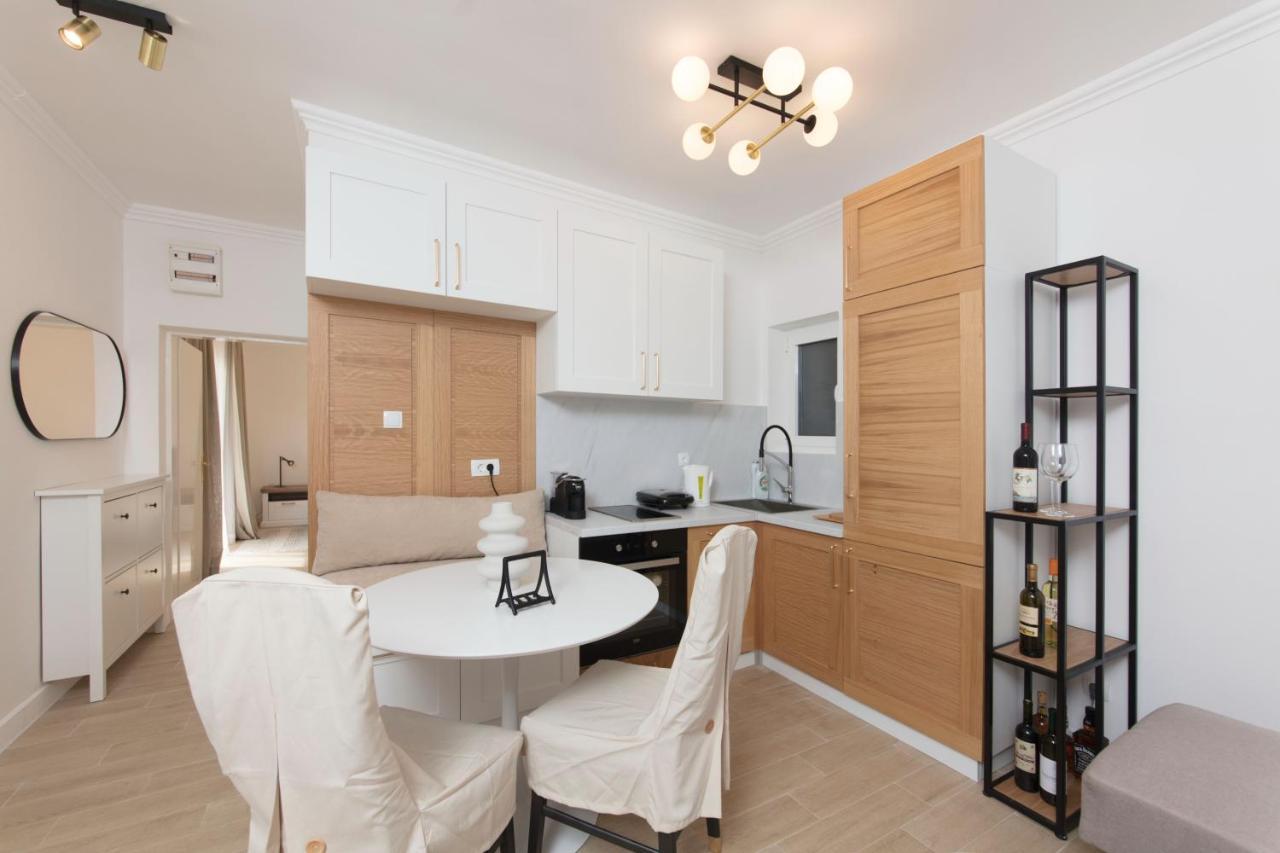 Spring Apartment เปราสต์ ภายนอก รูปภาพ