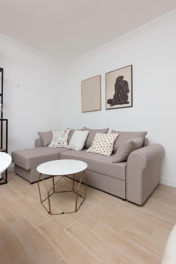 Spring Apartment เปราสต์ ภายนอก รูปภาพ